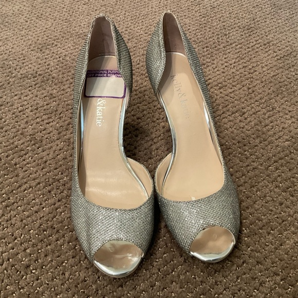 Silver sparkly heels for dress up - Picture 6 of 10